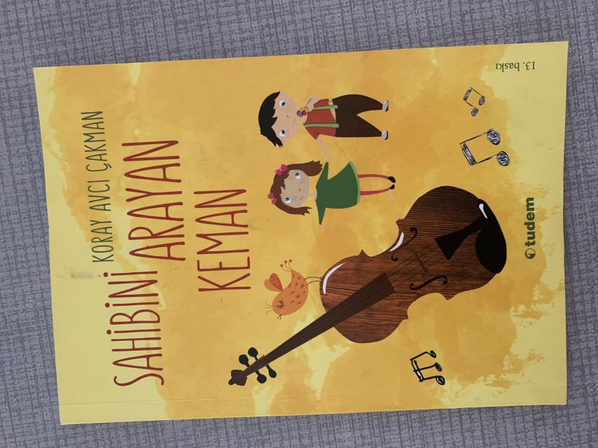 Sahibini Arayan Keman